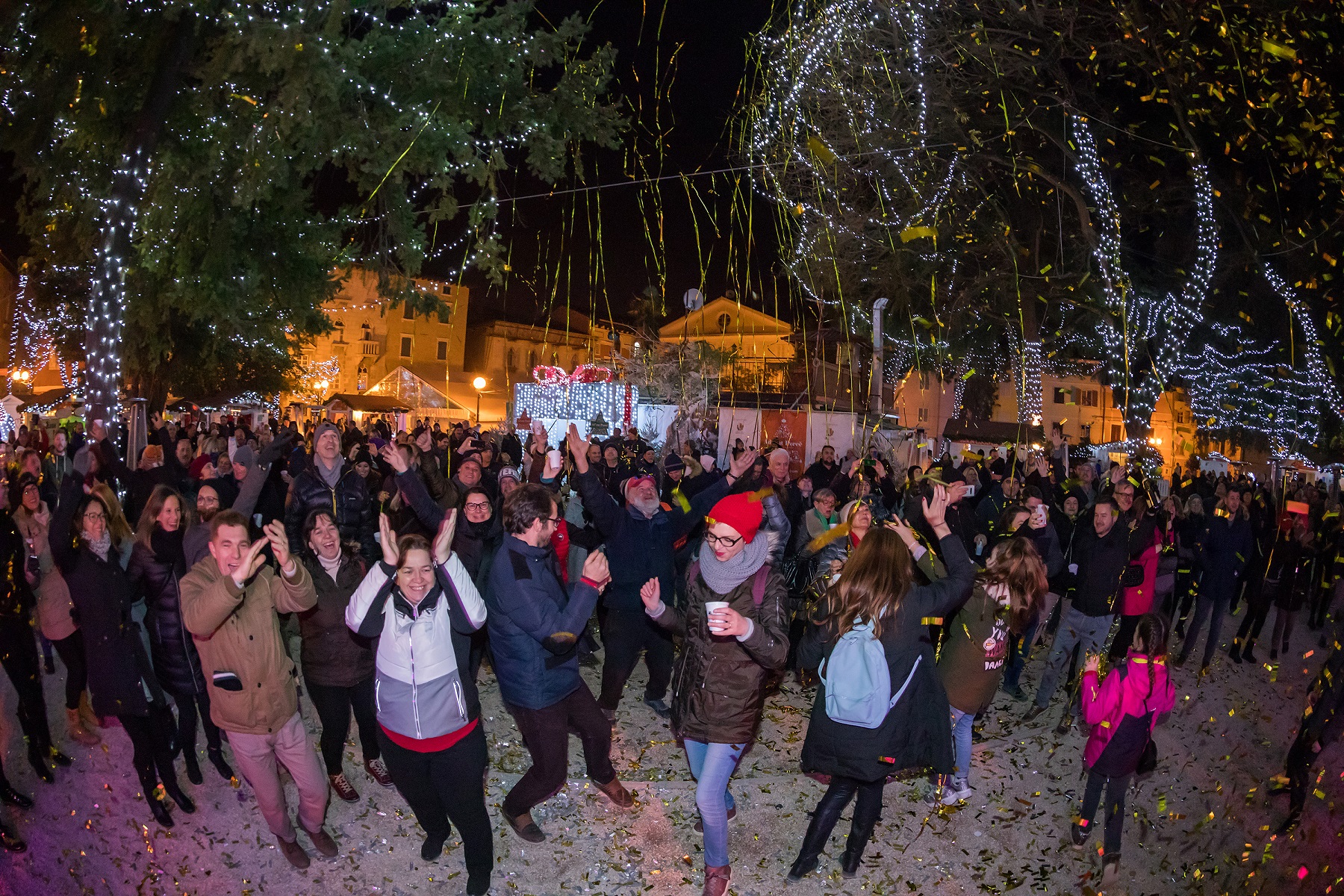 Poznato je tko će zabavljati Porečane i njihove goste za Novu godinu!